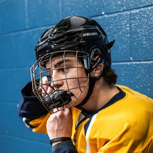 Load image into Gallery viewer, Bauer RE-AKT 155 Hockey Helmet Combo
