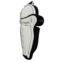 Load image into Gallery viewer, True Pro 2022 Senior Hockey Shin Guards
